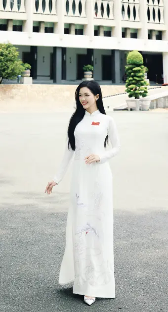 HOA HẬU MỸ V&Acirc;N